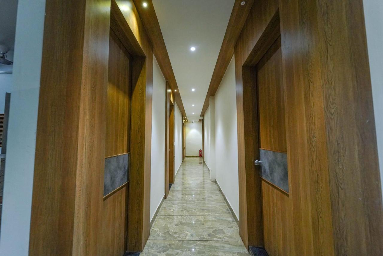 אחמדאבאד Hotel New Empire מראה חיצוני תמונה
