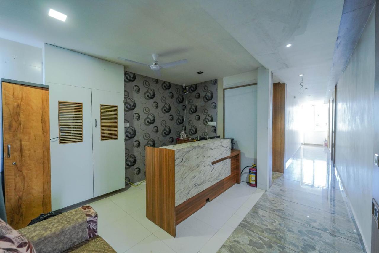 אחמדאבאד Hotel New Empire מראה חיצוני תמונה